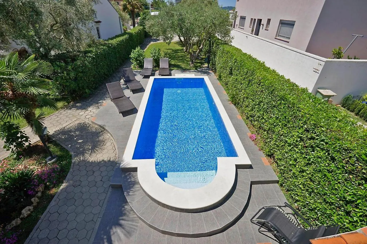 Vila Petra In Bibinje 0*,  Chorvatsko